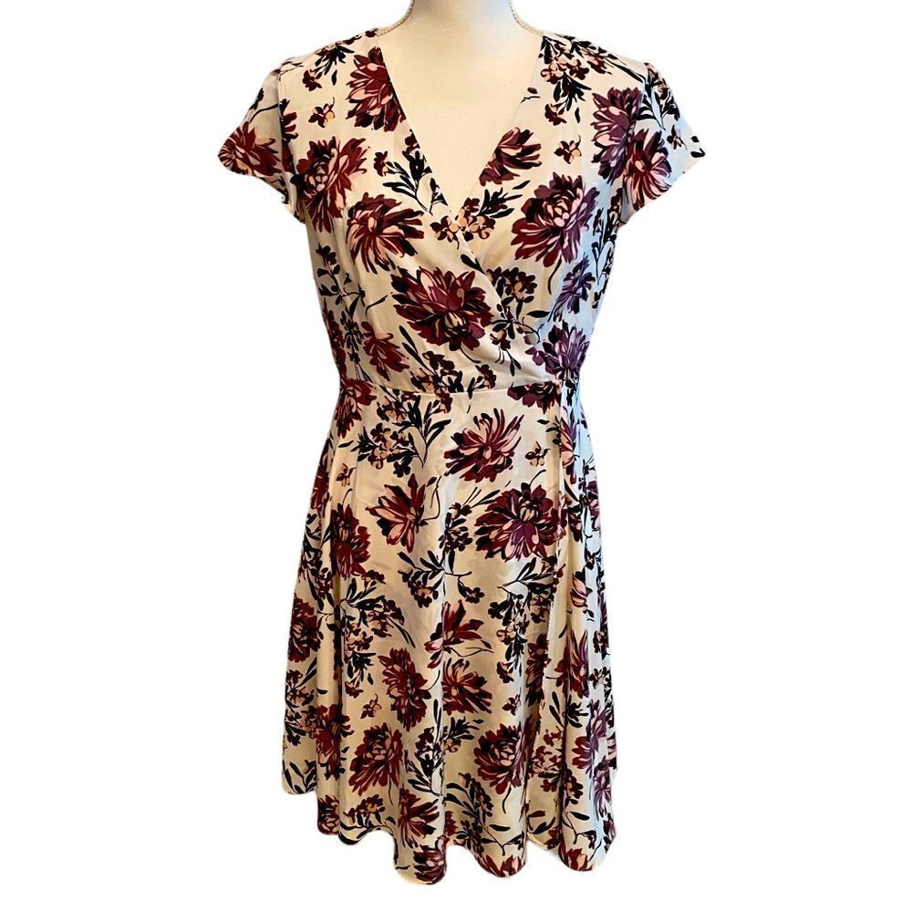 Ann Taylor Factory Floral Wrap Dress Size 6 Petite